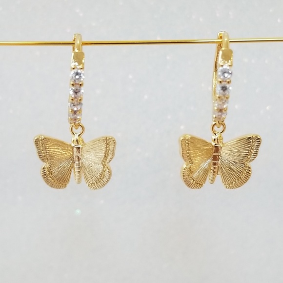 Eleonorajewels Jewelry - Gold butterfly charm huggie hoop earrings